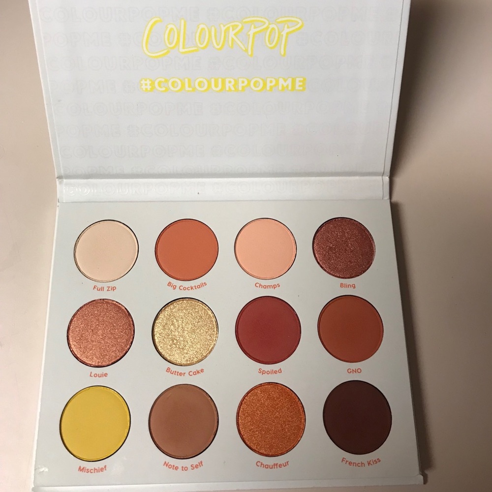Yes Please eyeshadow palette
